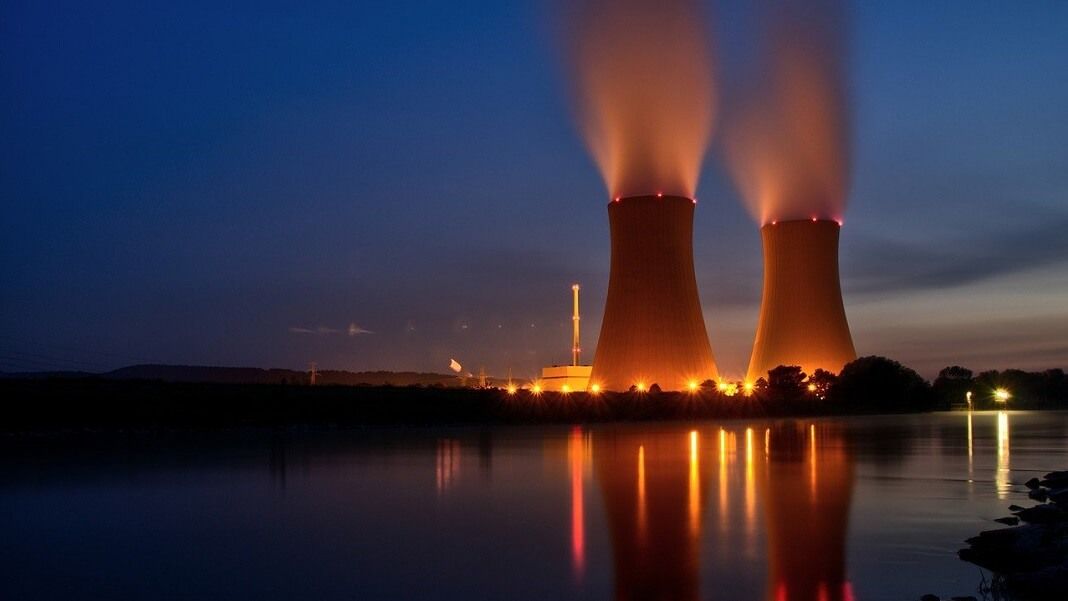 Nuclear Energy Advantages And Disadvantages Studiousguy