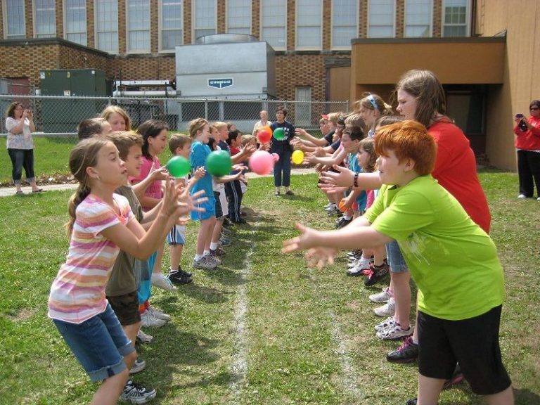 80 Team Building Games for Kids – StudiousGuy